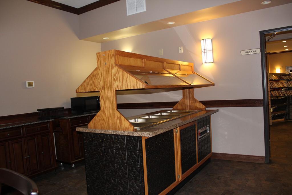 Bell'S Extended Stay And Suites St. Robert Buitenkant foto
