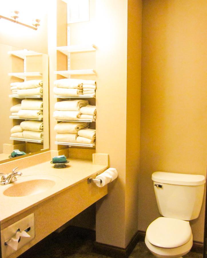 Bell'S Extended Stay And Suites St. Robert Buitenkant foto